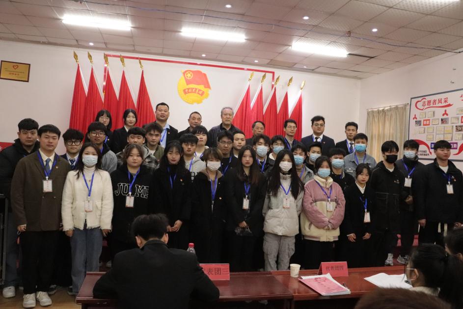 我校第十一次學(xué)生代表大會(huì)隆重召開