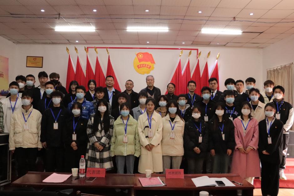 我校第十一次學(xué)生代表大會(huì)隆重召開