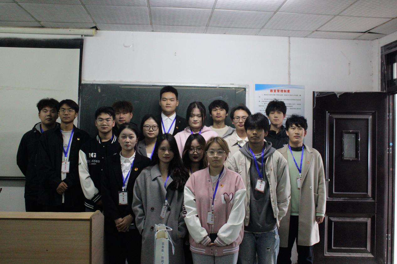 同心聚力學(xué)代會(huì) 逐夢(mèng)青春向未來  ——我校第十二次學(xué)生代表大會(huì)勝利召開