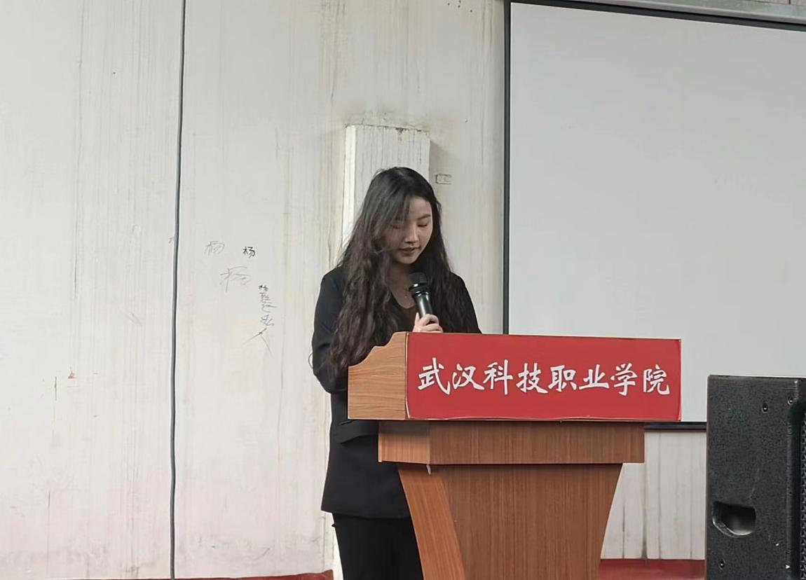 以青春之名,赴籃球之約——校團委舉行第十八屆“希望杯”籃球賽開幕式 以青春之名,赴籃球之約——校團委舉行第十八屆“希望杯”籃球賽開幕式