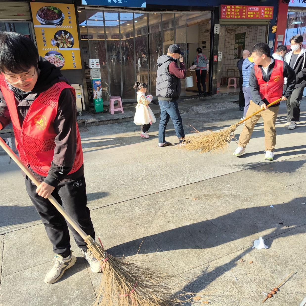 志愿于心，服務(wù)于行