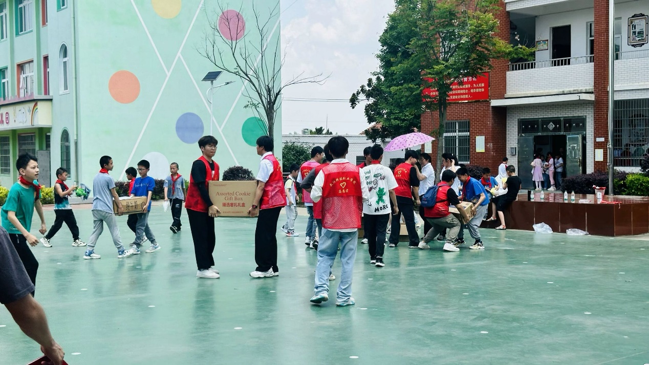 與“夏”相約，攜手成長