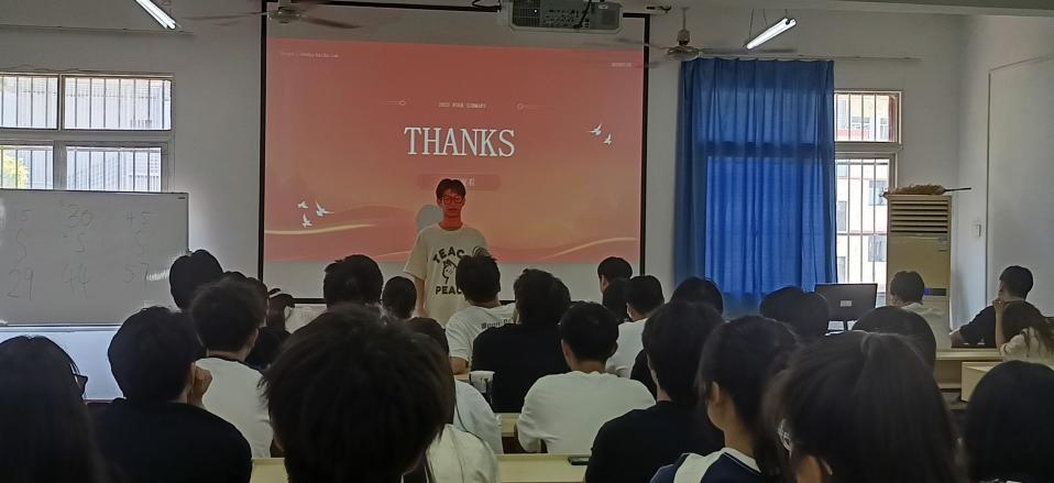 團(tuán)聚青春，以培促干