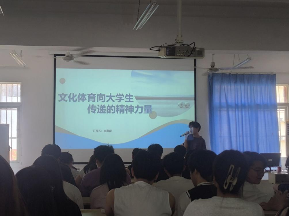 團(tuán)聚青春，以培促干