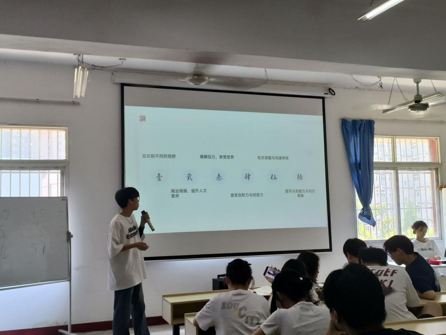 團(tuán)聚青春，以培促干