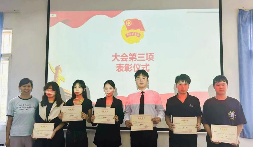 工作述職亮答卷,揚(yáng)帆起航謀新篇 工作述職亮答卷,揚(yáng)帆起航謀新篇