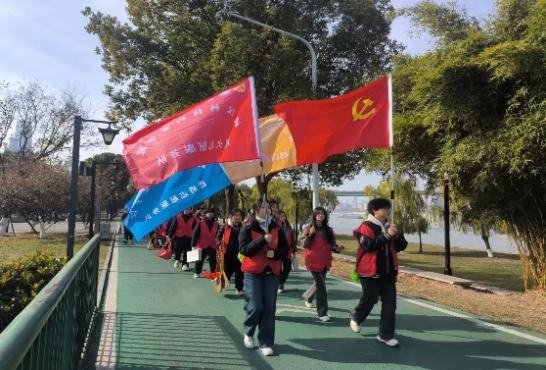 攜手四域聯(lián)動(dòng)健步走，共筑愛(ài)河護(hù)湖新征程