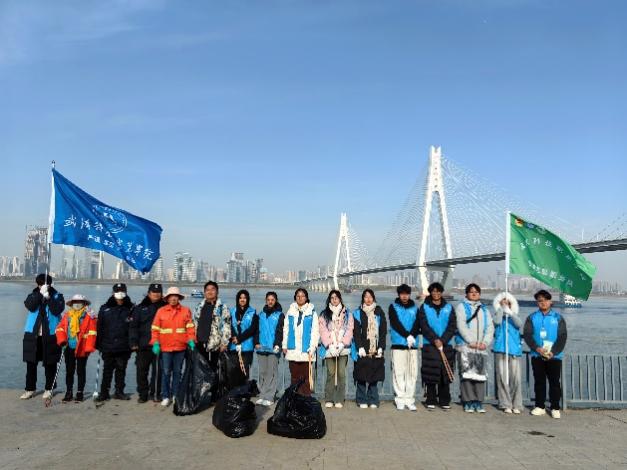 攜手四域聯(lián)動(dòng)健步走，共筑愛(ài)河護(hù)湖新征程