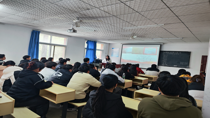 “答”入黨初心，“辯”青春擔(dān)當(dāng)