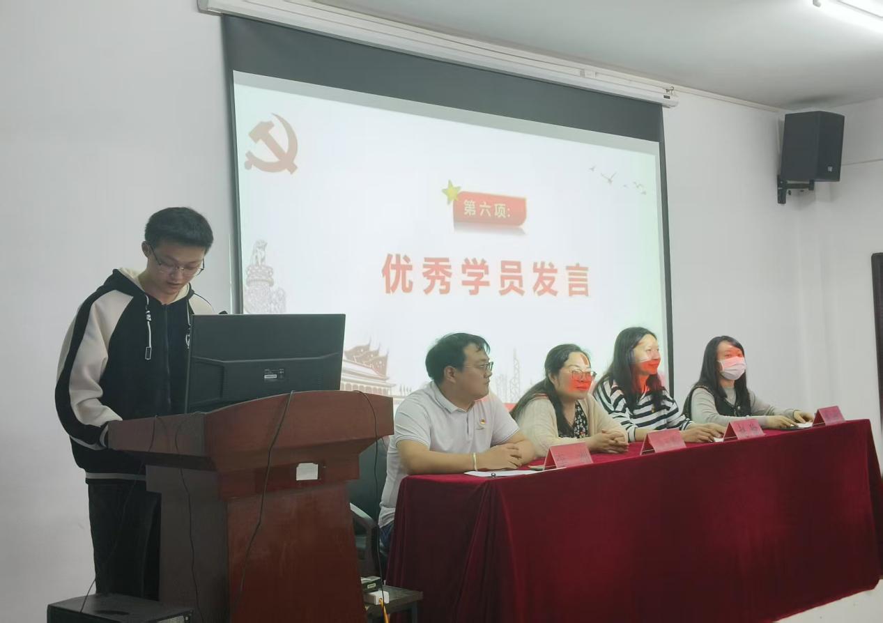 武漢科技職業(yè)學(xué)院第三十九期業(yè)余黨校結(jié)業(yè)典禮圓滿落幕，為黨輸送新生力量