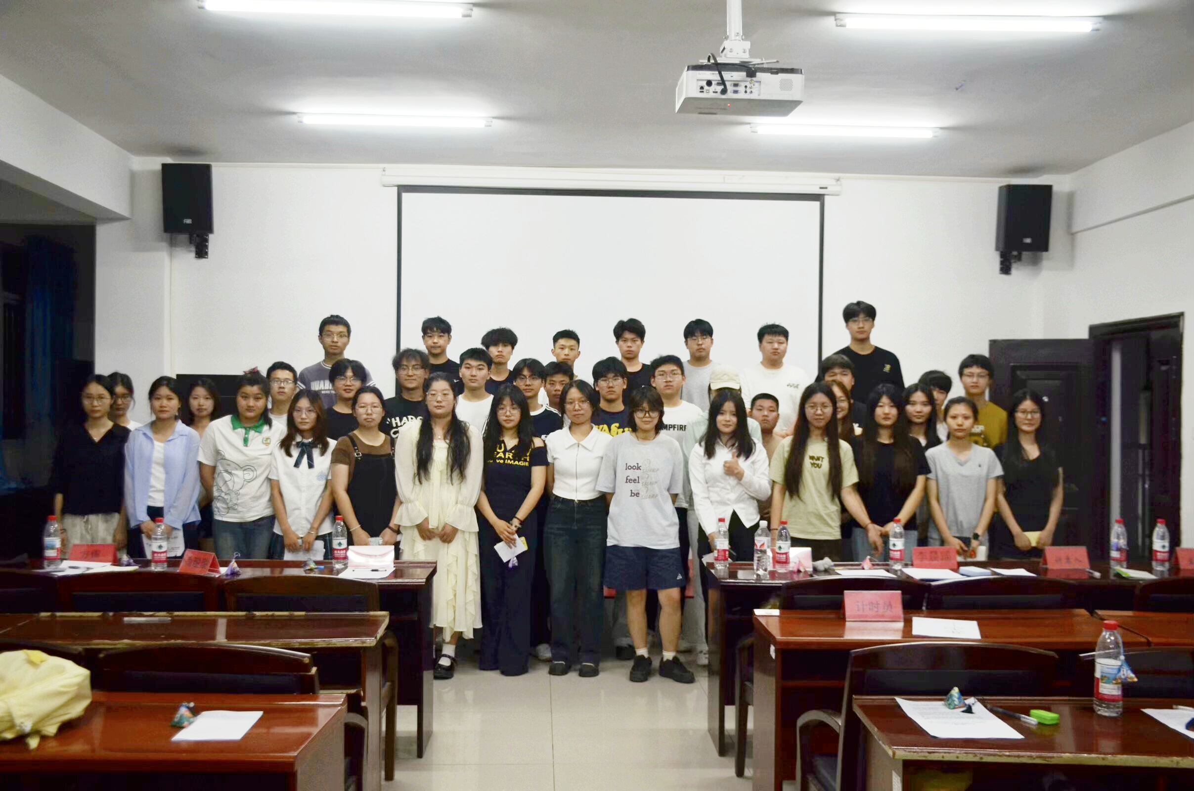 粽情誦華章，青語傳薪火