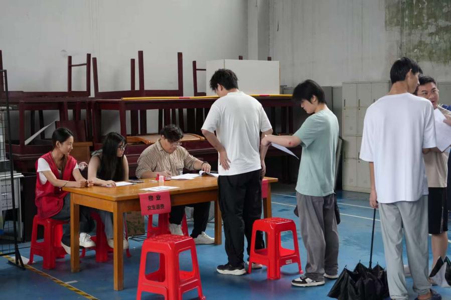 青春啟航 夢想綻放——武漢科技職業(yè)學(xué)院2025屆畢業(yè)季