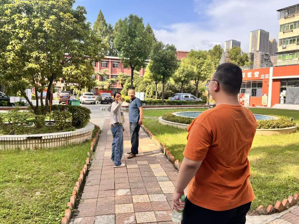 以心迎新，共赴星?！錆h科技職業(yè)學(xué)院圓滿完成2025級(jí)新生迎接工作