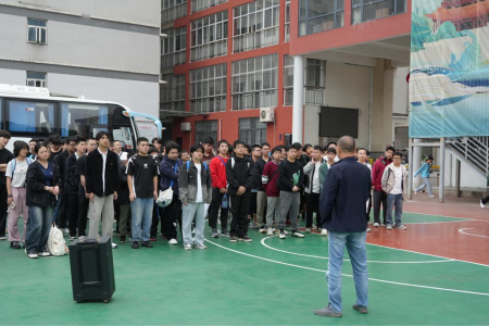 青春盛放 夢想啟航——我院2023級學(xué)生赴美的集團(tuán)開展崗位實(shí)習(xí)