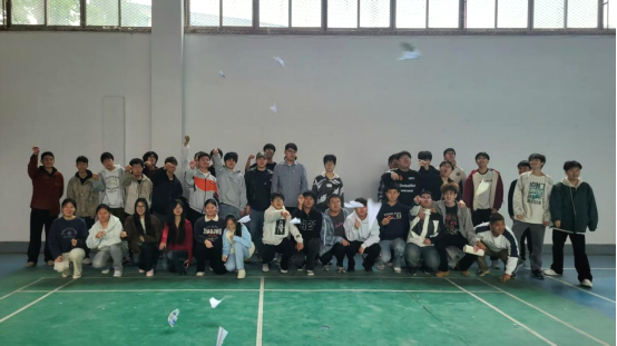 紙尖飛揚(yáng),創(chuàng)意無限——我院舉辦2025年紙飛機(jī)大賽 紙尖飛揚(yáng),創(chuàng)意無限——我院舉辦2025年紙飛機(jī)大賽