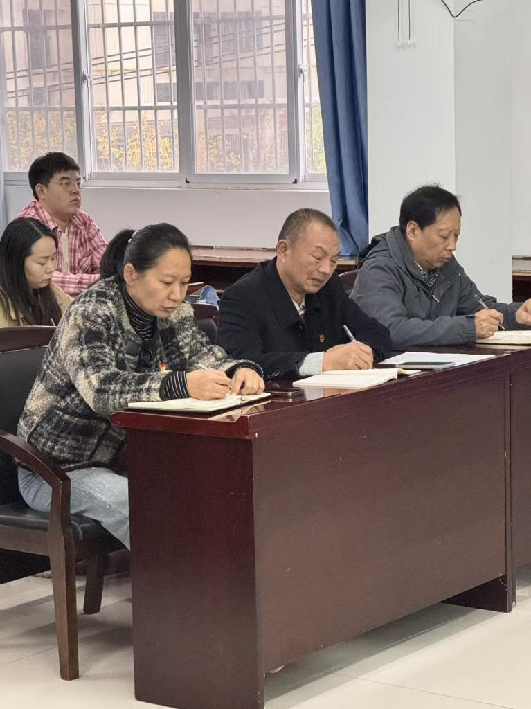 淬煉初心強(qiáng)作風(fēng) 砥礪奮進(jìn)啟新程—— 武漢科技職業(yè)學(xué)院舉行預(yù)備黨員宣誓儀式暨作風(fēng)建設(shè)專題學(xué)習(xí)