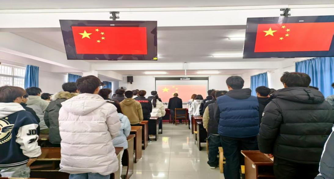 淬煉初心擔(dān)使命 薪火相傳啟新程 ——武漢科技職業(yè)學(xué)院第40期業(yè)余黨校順利結(jié)業(yè)