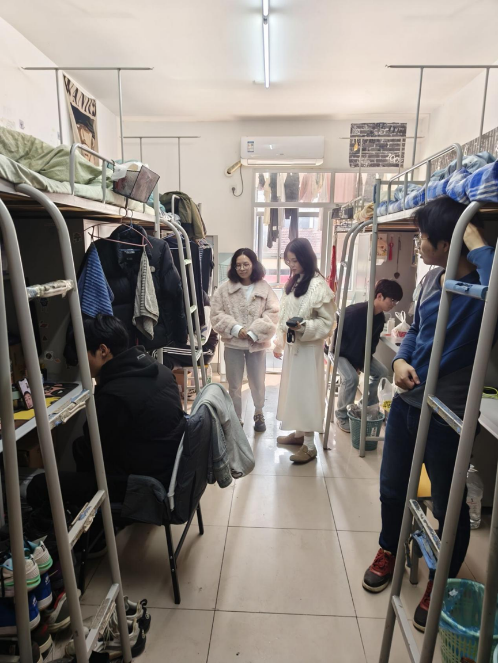 我院開展學生宿舍衛(wèi)生安全大檢查 共筑平安校園