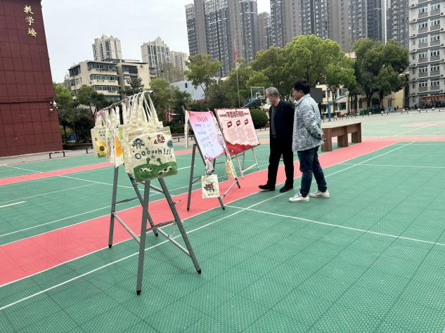 愛心物品傳遞，感恩氣息洋溢