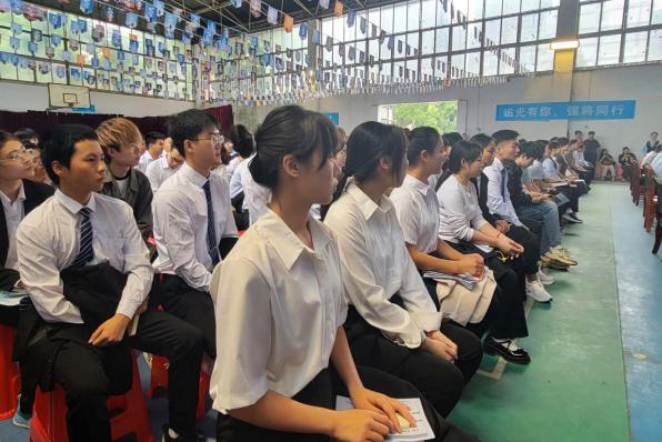 學校隆重舉行2023年秋季崗位實習企業(yè)宣講會