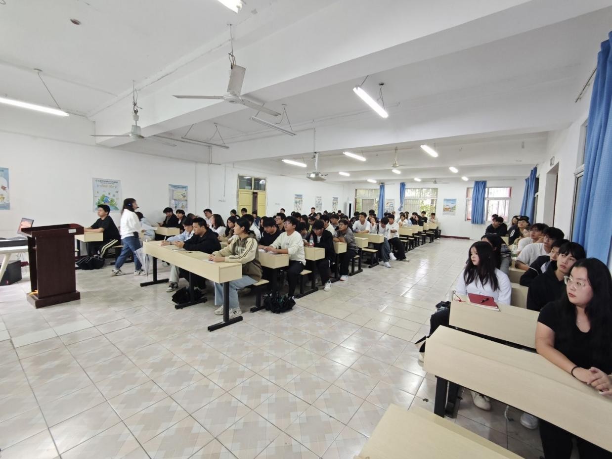 我院團委順利開展2025年下半年團學(xué)干部培訓(xùn)