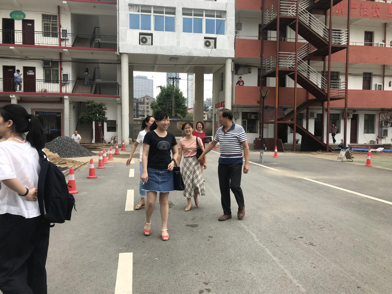 洪山區(qū)衛(wèi)健委聯(lián)合督導(dǎo)檢查武漢科技職業(yè)學(xué)院結(jié)核病防控工作