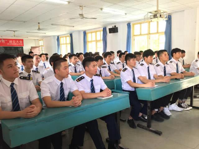 (轉(zhuǎn)載)2019高考填報(bào)這個(gè)志愿 不再為工作擔(dān)憂 (轉(zhuǎn)載)2019高考填報(bào)這個(gè)志愿 不再為工作擔(dān)憂