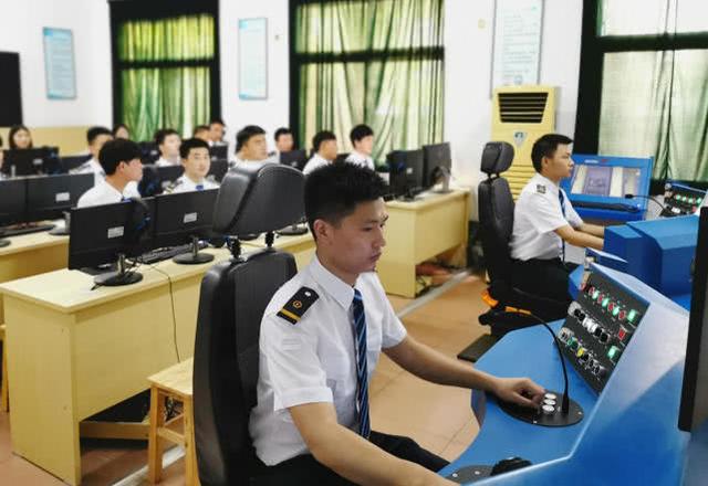 (轉(zhuǎn)載)2019高考填報(bào)這個(gè)志愿 不再為工作擔(dān)憂 (轉(zhuǎn)載)2019高考填報(bào)這個(gè)志愿 不再為工作擔(dān)憂