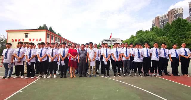 (轉(zhuǎn)載)2019高考填報(bào)這個(gè)志愿 不再為工作擔(dān)憂 (轉(zhuǎn)載)2019高考填報(bào)這個(gè)志愿 不再為工作擔(dān)憂