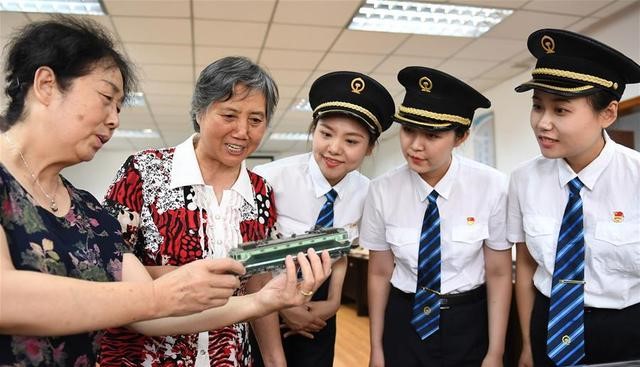 國內(nèi)鐵路將迎來首批女動車組司機 國內(nèi)鐵路將迎來首批女動車組司機