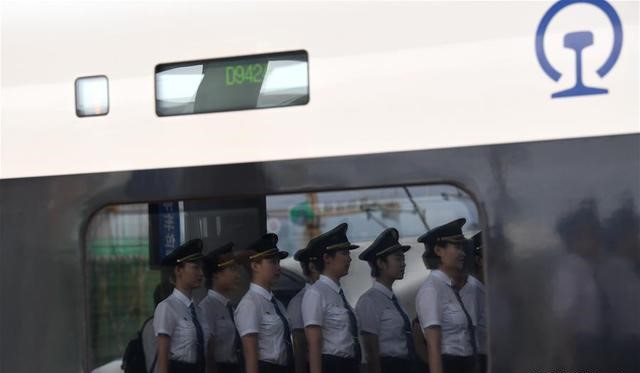 國內(nèi)鐵路將迎來首批女動車組司機 國內(nèi)鐵路將迎來首批女動車組司機
