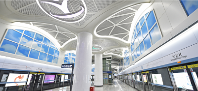 武漢地鐵“軍運(yùn)專(zhuān)線”亮相 武漢地鐵“軍運(yùn)專(zhuān)線”亮相