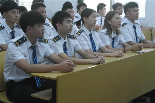 武漢這所職校暑期給學生做“集訓”，只為……