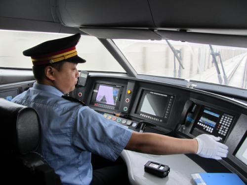 中國鐵路武漢局集團有限公司8個直屬站，6個車務段介紹