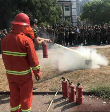 我院開展2019級新生消防演練活動