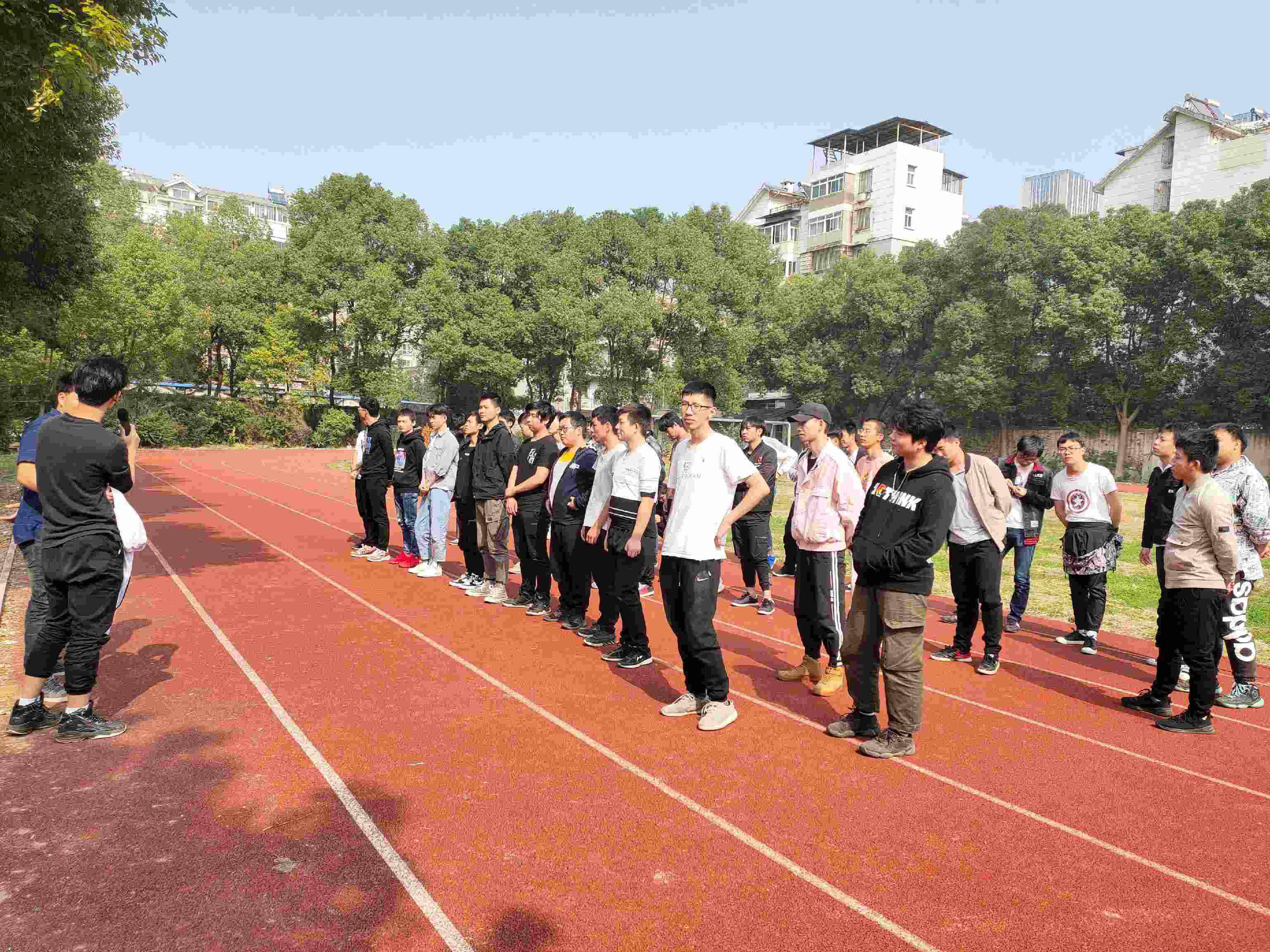 團結協(xié)作共塑班魂 團結協(xié)作共塑班魂