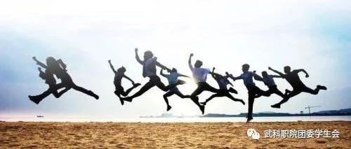 貫通區(qū)校資源，梨園街架起共治橋梁