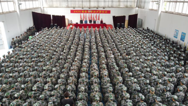 揮灑激情,釋放青春 揮灑激情,釋放青春