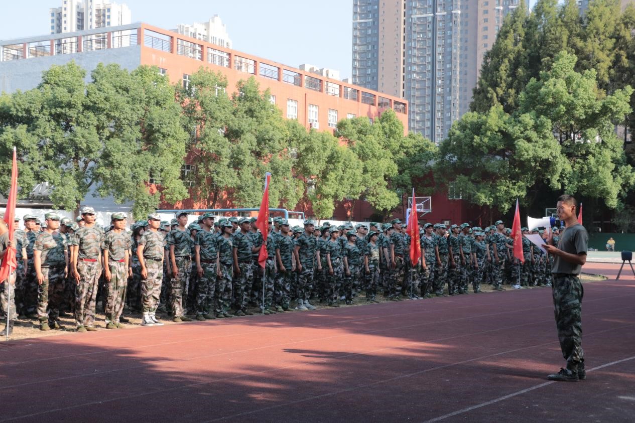“勿忘國恥，吾輩自強(qiáng)”新生軍訓(xùn)之愛國主義教育