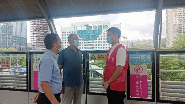 心系學(xué)子,踏暑南下——學(xué)院領(lǐng)導(dǎo)赴深圳看望實(shí)習(xí)學(xué)生 心系學(xué)子,踏暑南下——學(xué)院領(lǐng)導(dǎo)赴深圳看望實(shí)習(xí)學(xué)生