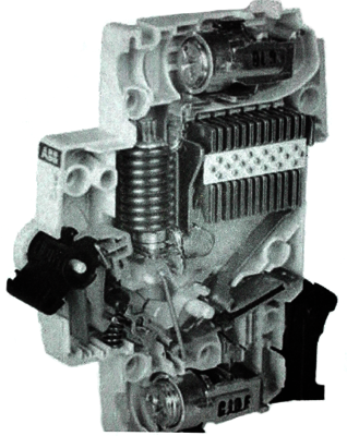 ABB的S200低壓微型斷路器MCB的實(shí)物圖
